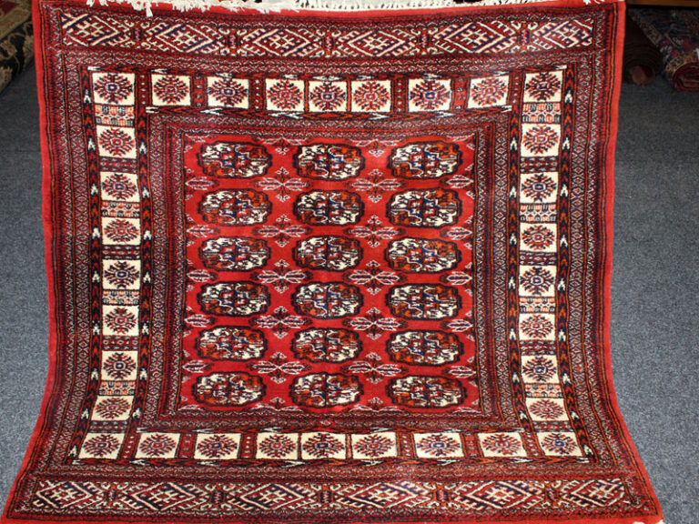 PÁKISTÁN LAHORE 33/17