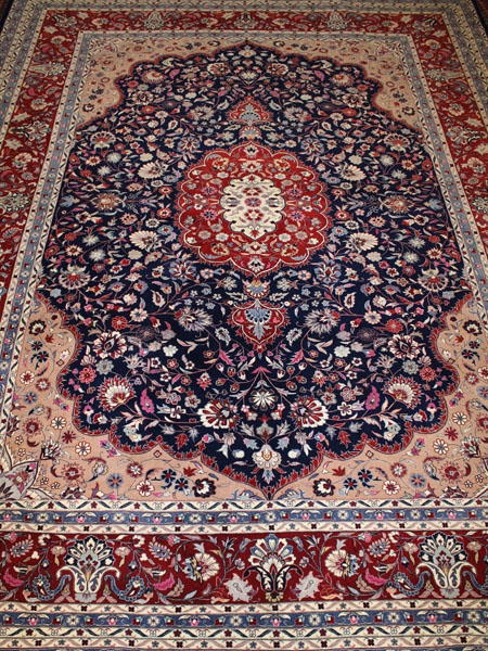 ÍRÁN TABRIZ ROYAL KVC3-1