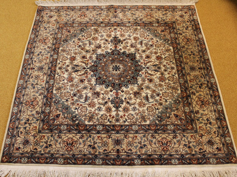 ÍRÁN ISFAHÁN 35/2